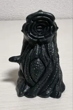 食玩 リアル ゴジラ◾️ビオランテ 第一形態 フィギュアのサムネイル