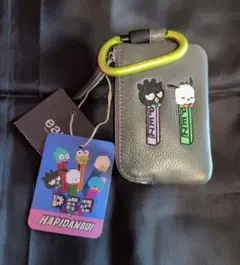 PEZ × HAPIDANBUI　ばつ丸×ポチャッコ　 キーケース カラビナ付き PEZ × HAPIDANBUI ばつ丸×ポチャッコ キーケース カラビナ付き - メルカリ