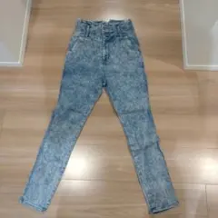 ミーアデニムパンツのサムネイル