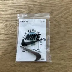 NIKE AIR MAX RUNNING CLUB スウッシュ ピンバッジのサムネイル
