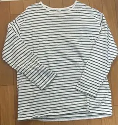 ホワイトとグリーンのストライプ長袖Tシャツ