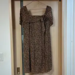 DoFAMILY　花柄 半袖 スクエアネック ワンピース