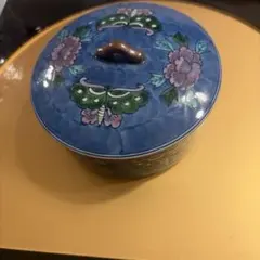 河合卯之助 呉須赤絵蓋物 (向日窯 ) 河合卯之助 呉須赤絵蓋物 (向日窯 ) - メルカリ