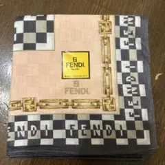 フェンディハンカチ