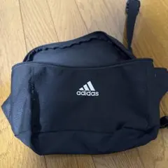 adidas ボディバッグ ウエストポーチ ブラックのサムネイル