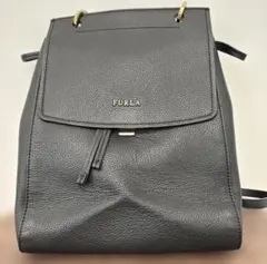 お値下げ❗️FURLA ブラック レザー バックパックのサムネイル