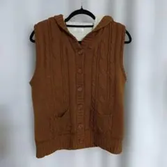 ニットベスト　裏面ボアボア　ブラウン　 しまむら