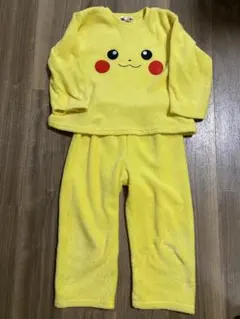 キッズ ピカチュウ パジャマ フリース 130㎝