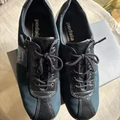 pedala ネイビー スニーカーアシックス