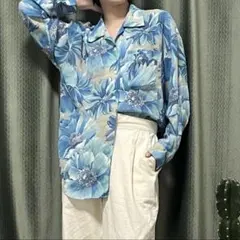 古着｜花柄シャツ　総柄　ブルー　昭和レトロ　日本製　春服　ブラウス　一眼惚れ