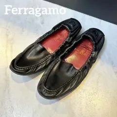 極美品 SalvatoreFerragamo フラットシューズ ブラック レザーのサムネイル