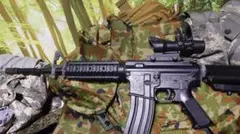 次世代電動ガン M4 acu迷彩上下とプレートキャリア - メルカリ