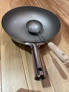 Brise 鉄製 いため鍋 30cm お玉付き　送料込！のサムネイル