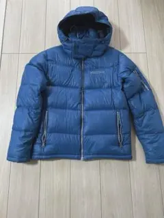 Marmot フード付きダウンジャケット 青