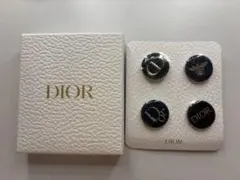 新品・未使用ディオール　ピンバッチ