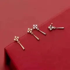 No108 揺れるCZダイヤ ピアス［シルバー］金属アレルギー対応 高品質