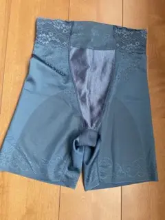 ワコール　ガードル 64