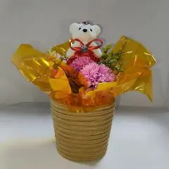 造花アレンジメント（くまの人形付き）のサムネイル