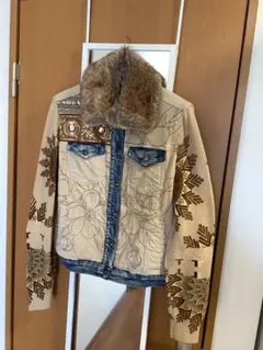 美品未使用Desigualジャケット細畝ベージュコーデュロイxデニム（ファー付）