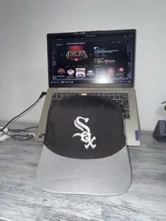 Six 90’s capのサムネイル