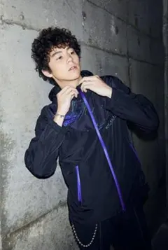 【ピンバッジ付】ONE OK ROCK 2017 MA-1　Ｌサイズ ONE OK ROCK】2017 MA1 スカジャン ジャケット《バッジ付き