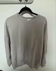 UNIQLO スウェットベージュ