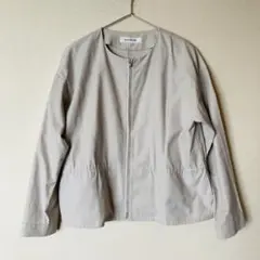 NATURAL BEAUTY BASIC ノーカラージャケットMのサムネイル