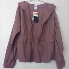 ナイキ　NIKE フード付きマウンテンパーカー 　モーブ　タグ付き新品未使用