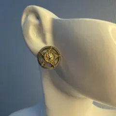 星形透かし模様スタッドピアス