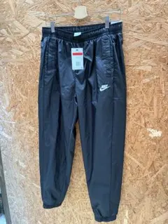 新品！NIKE ナイキ　ナイロンパンツ L