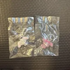 サンリオキャラクターズ　ゆるっとめじるしアクセサリー　しろうさ　ぼんぼんりぼん