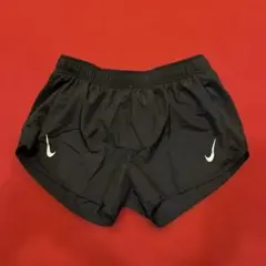 【新品】　Lサイズ　NIKE　ウィメンズ　DRI-FIT　ランニングパンツ