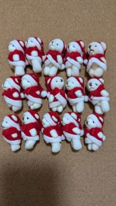サンタクロースのクマのぬいぐるみ15個セット