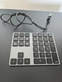 【美品】Satechi bluetooth キーボード スペースグレー　US配列 SATECHI Satechi SM1 Slim Mechanical Backlit Bluetooth Keyboard US