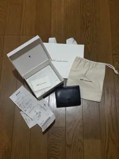 Ami Paris 二つ折り財布 ヴレヴ スモーキーピンク - メルカリ