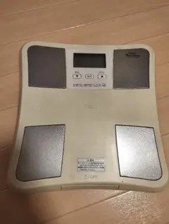 TANITA 脂肪計ヘルスメーター TBF-641 - メルカリ