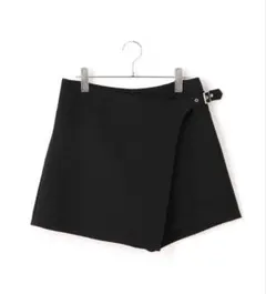 ラップベルトショートパンツ