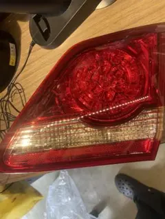 専用　予備　200系　クラウン　アスリート　テールライト 赤色 ハーネス接続