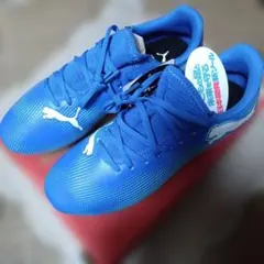 Puma サッカーシューズ 青色 　22.5㌢