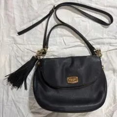 マイケルコース　MICHAEL KORS 黒 レザー ショルダーバッグ タッセル