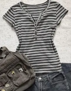 SHEIN Tシャツ