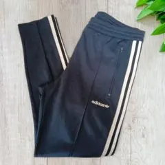【大人気】トレフォイル刺繍ロゴ アディダス トラックパンツ ネイビー XL