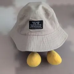 ベージュ バケットハットのサムネイル