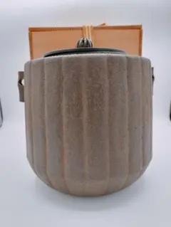 d849 風炉釜 菊割筒釜 佐藤浄清 木箱 茶道具 古物 d849 風炉釜 菊割筒釜 佐藤浄清 木箱 茶道具 古物 - メルカリ