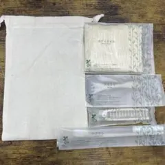 アメニティセット　26セットボディタオル　カミソリ　ヘアーブラシ　ハブラシ　巾着