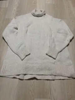 UNIQLO タートルネックニット Mサイズ