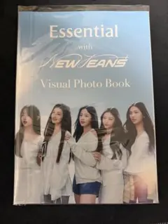 NewJeans ビジュアルフォトブック エッセンシャル - メルカリ