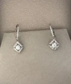 K18WG フォーエバーマーク エターナルコレクション 0.47ct ピアスのサムネイル