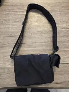 Item thumbnail for item 52bf40d0-125e-4bcf-bb48-ec5a976646ce