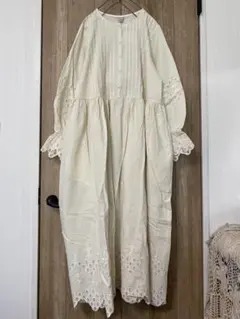 2025年最新】tsuharu 刺繍タックワンピースの人気アイテム - メルカリ